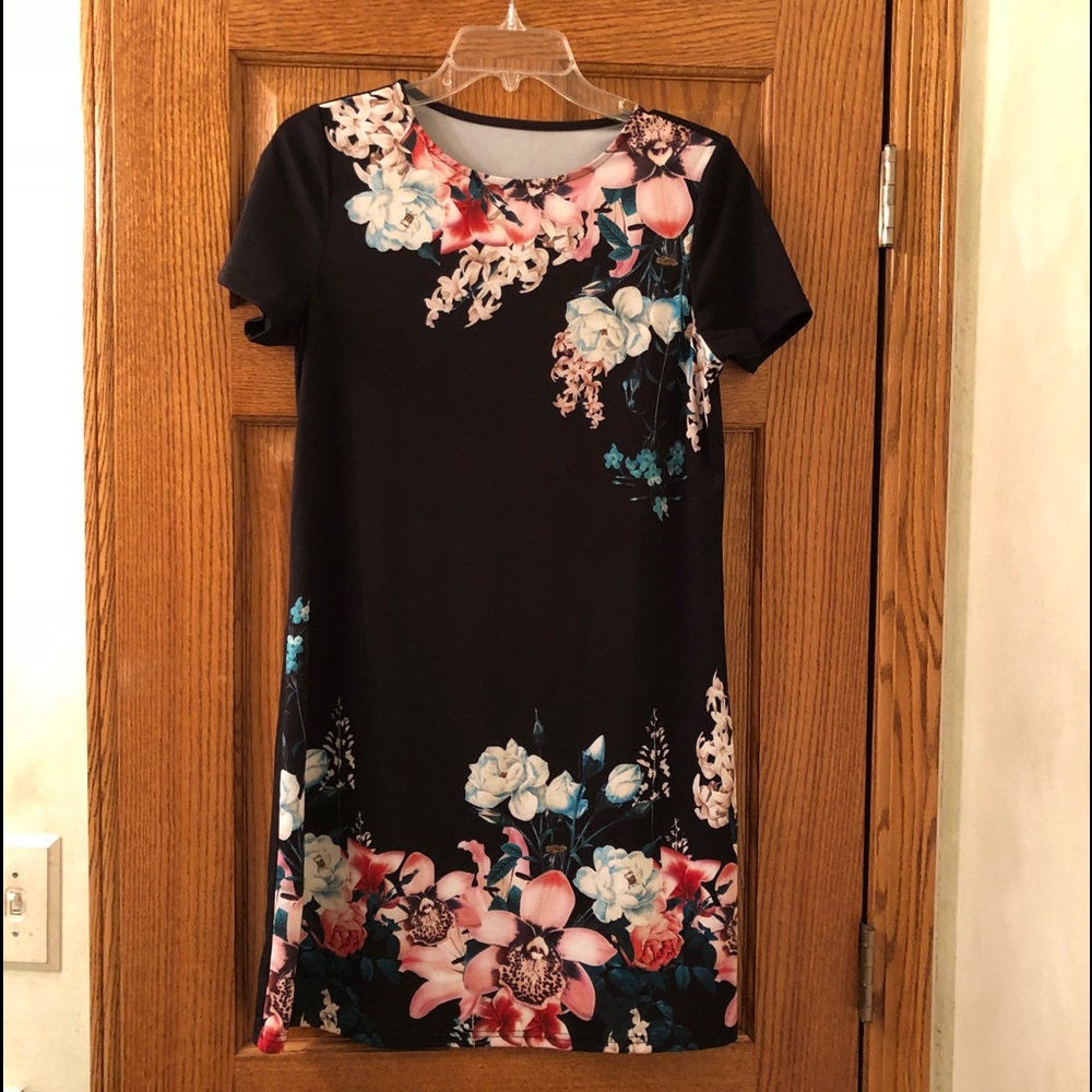 Women's black dress with flowers, medium